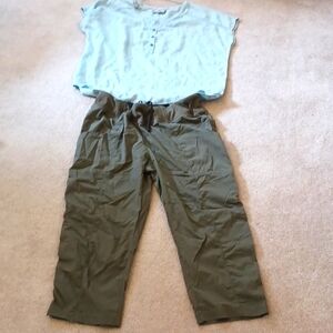 Prana 2-Pc Set Olive Capri Pants Quick Dry Athletic Chambray V-neck Top Both XL